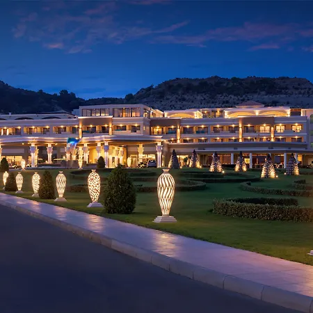La Marquise Luxury Resort Complex-3